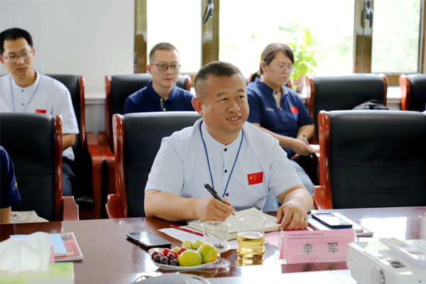 ŷ��ABG��ҩ�Ĺ�˾��ֲ�ܾ������������̸��