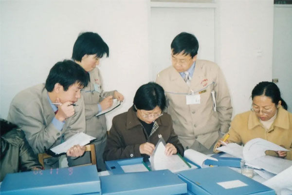 2002�����ľ�������GMP��֤֪ʶ