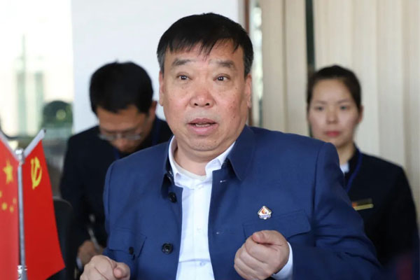 �ƽ���³�