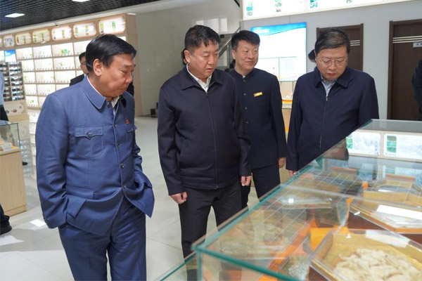 参观欧博ABG科技中心 参观欧博ABG科技中心